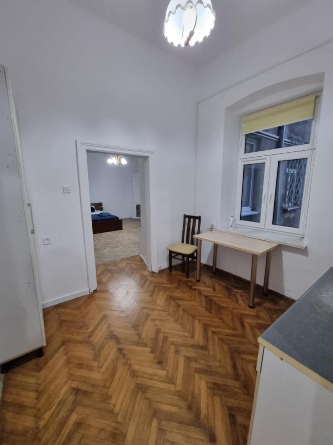Nocleg W Centrum Czestochowy Nmp32 Częstochowa Exterior foto